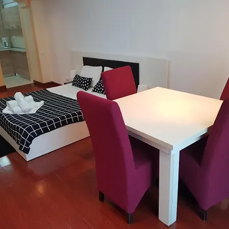 Apartament Divan *