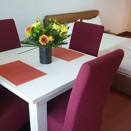 Apartament Divan *